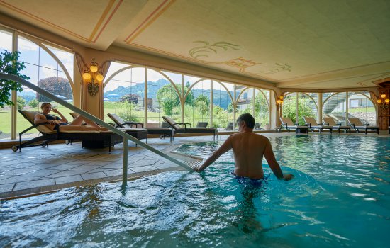 Panorama indoor pool 